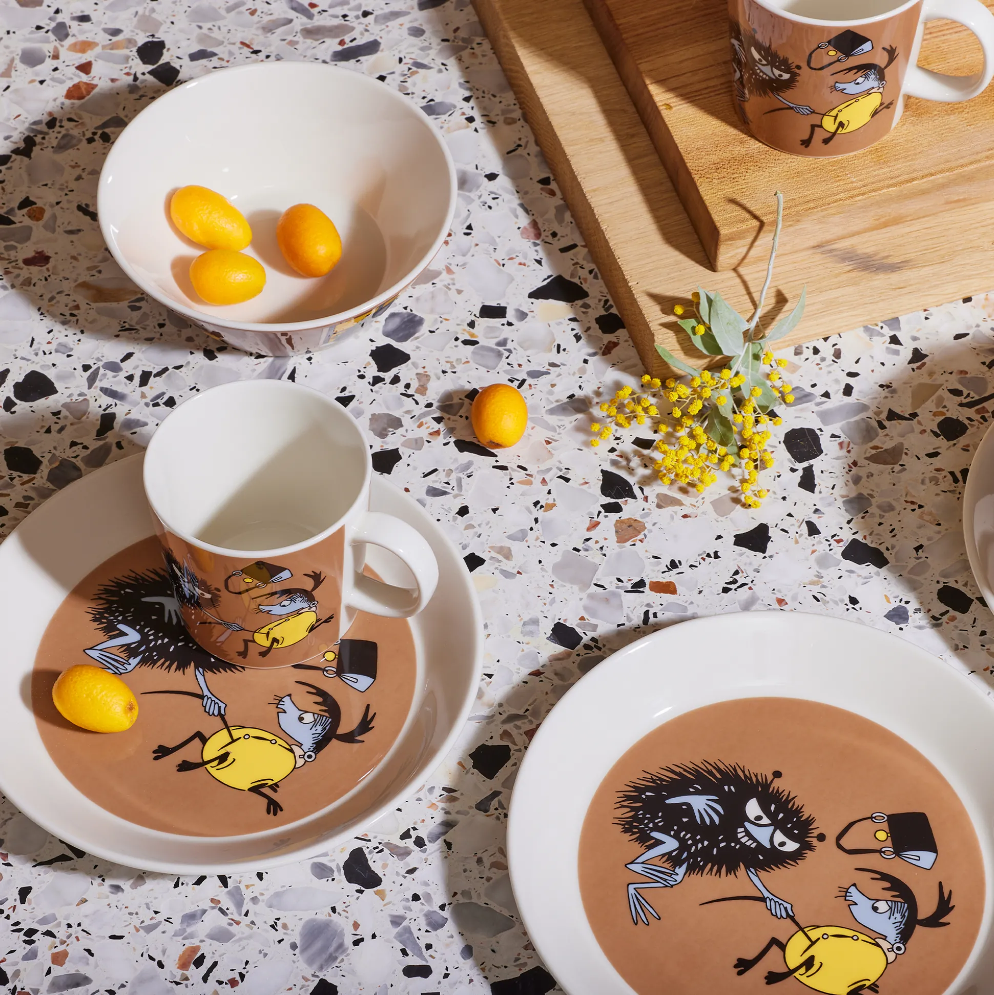 Arabia Moomin Plate - Stinky in Action