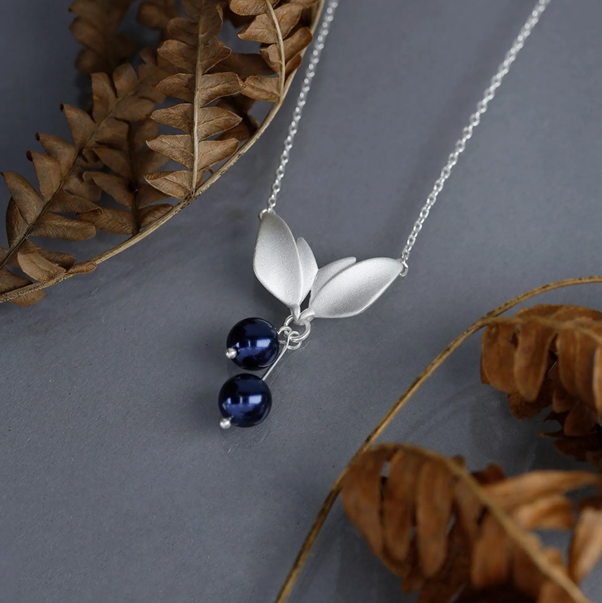 Finnfeelings Mustikka Silver Necklace