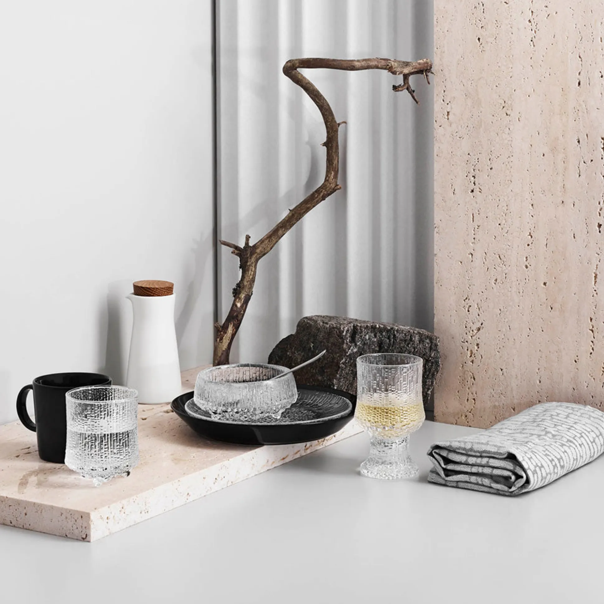 iittala Ultima Thule Footed Dessert Bowl