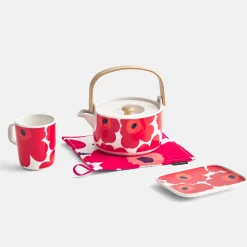 Marimekko Pieni Unikko Pot Holder, white/red