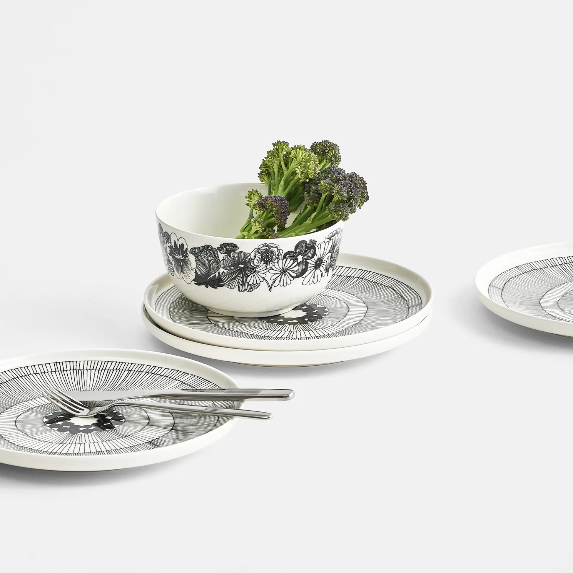 Marimekko Siirtolapuutarha Dinner Plate